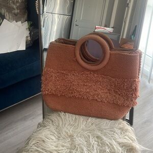 Sandy peach 🍑 Straw beach Tote!